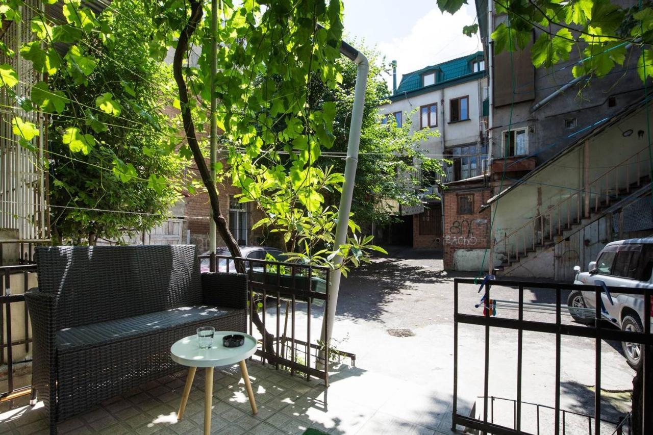 Tbilisisi Apartment ภายนอก รูปภาพ