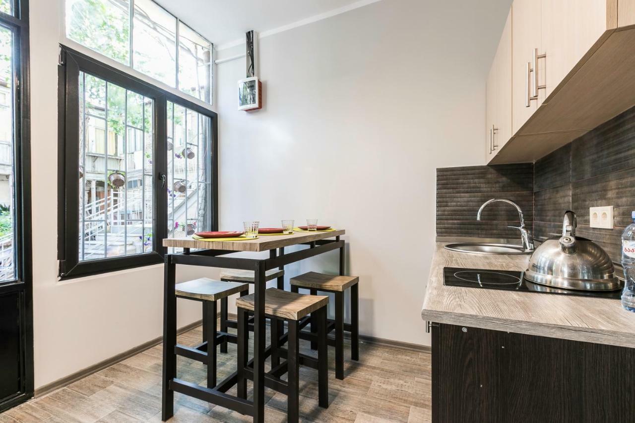 Tbilisisi Apartment ภายนอก รูปภาพ